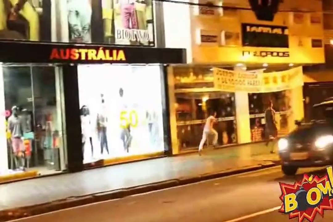 Troll level max  bus stop