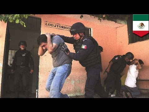 Nine dead after attackers dressed as police enter Mexican prison