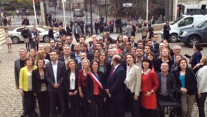 La nouvelle maire face aux médias