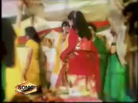 Aayi Mehndi Ki Ye Raat Lai Sapnoo Ki Baraat