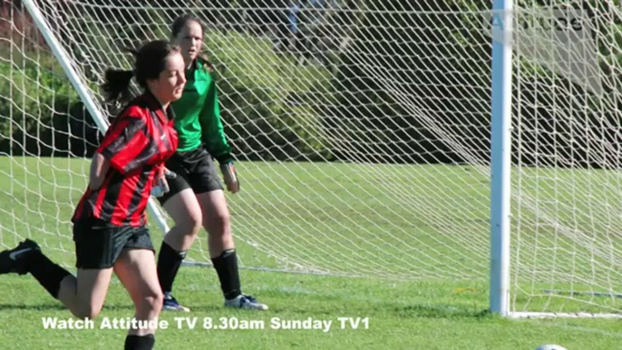 Tess_Connell - no hands