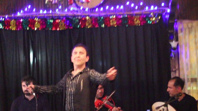 ŞENOL EZER Hastane Önünde İncir ağacı Canlı performans