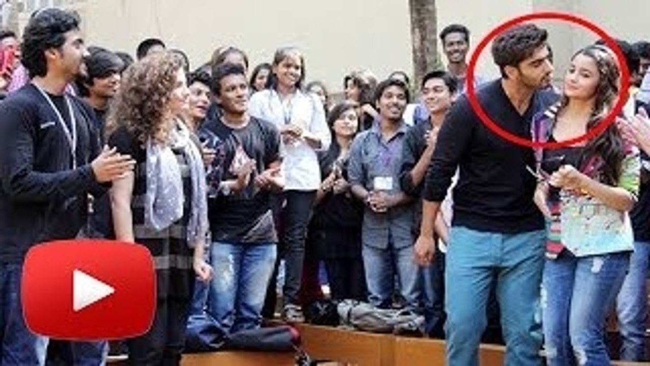 Arjun Kapoor KISSES Alia Bhatt In Public!