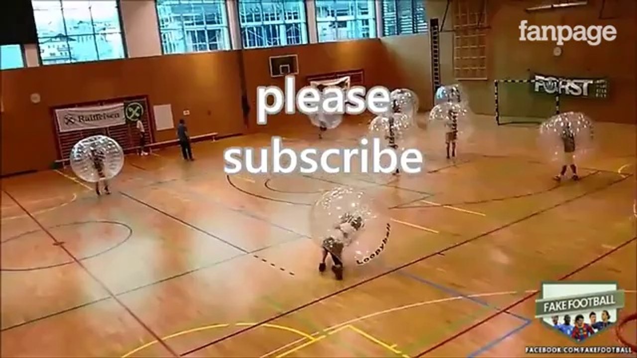 Calcio a 5 all'interno di una bolla, puro divertimento!