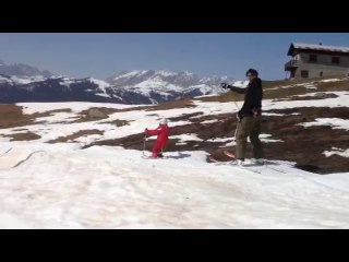 valentine avec ses skis de princesse