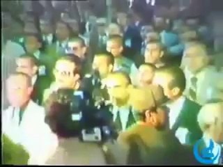 Başbuğ Türkeş'in 12 Eylül Sonrası Mahkeme Salonuna Girişi