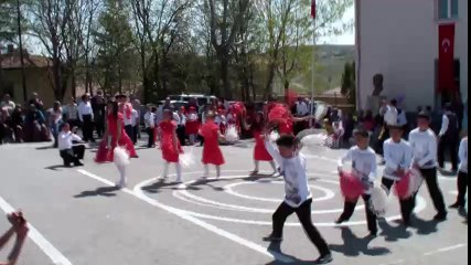 23 Nisan 2012, 4. Sınıf, Tuttu Fırlattı Kalbimi