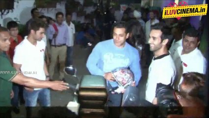 Salman Khan @ Screening Of 'O TERI' | www.iluvcinema.in