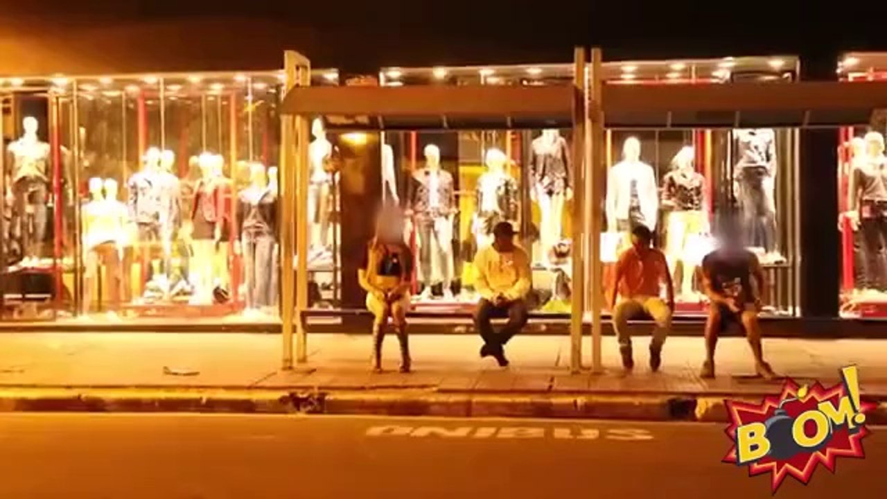 Camera Cachée Tireur d'élite...A mourir de rire...