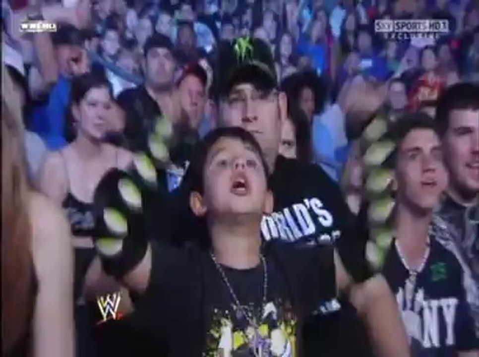 CM Punk vs Jeff Hardy - WWE Smackdown 08.28.2009 (Cage Match)