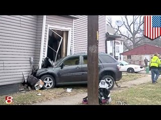 World's unluckiest homeowners? 11 cars crash into Indianapolis house in 30 years