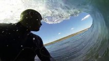 Surf with Kelly Slater : into the pipe with a GoPro! Amazing Waves!