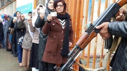 Afghans vote in presidential poll