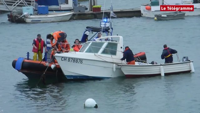 Quiberon (56). Un bateau coule dans le port