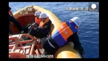 Pressure builds to find missing Malaysian airline's black box