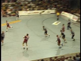 handball tir spectaculaire