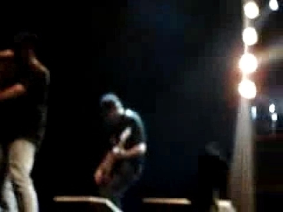 Pennywise - Perfect People (Live)