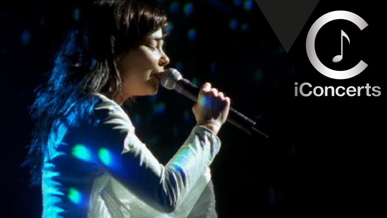 Bjork - Bachelorette (live)