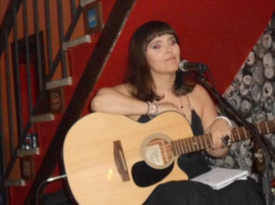 Memories - Super Gisele - Full Song