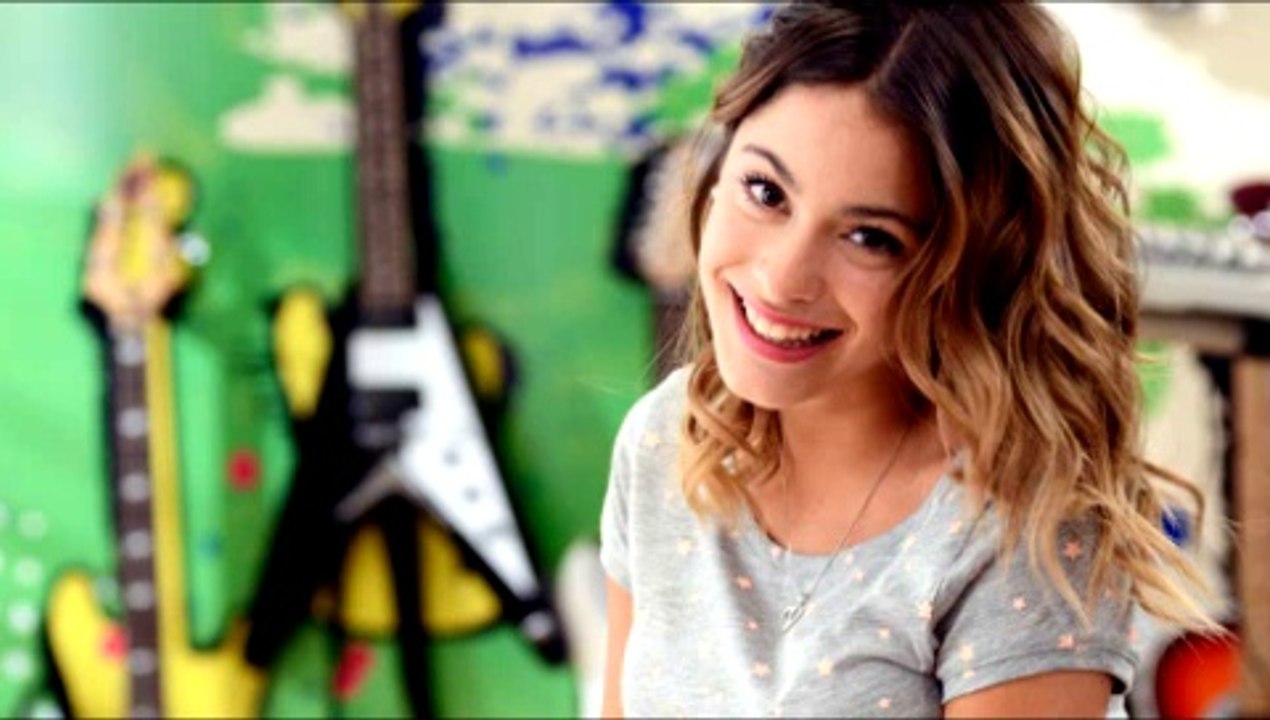 Martina Stoessel en “Agarate Catalina” de Catalina Dlugi en La Once Diez/ Radio de La Ciudad