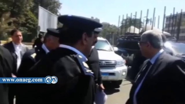 وزير الداخلية يتفقد الوضع الأمني بمحيط جامعة القاهرة