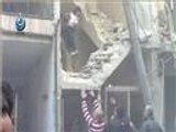 البراميل المتفجرة تحصد 20 قتيلا في حلب وريفها