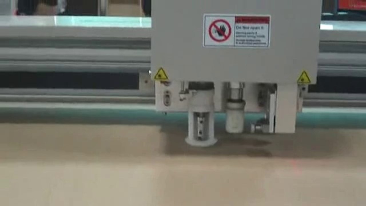 aokecut@163.com carton box sample maker cutter table machine