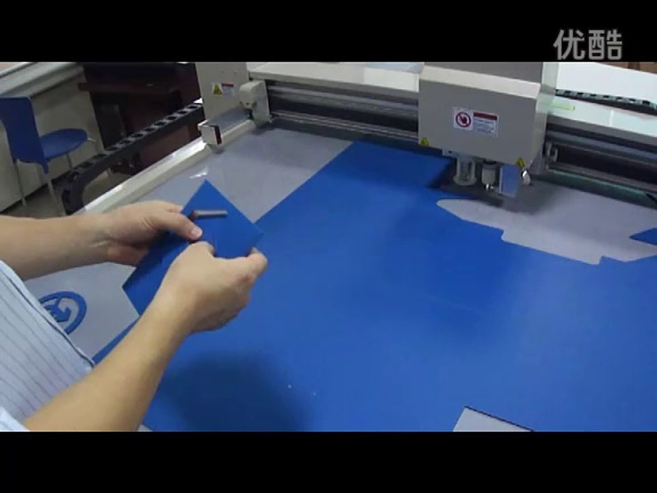 aokecut@163.com pvc corrugated coroplast sample maker cutter table plotter machine