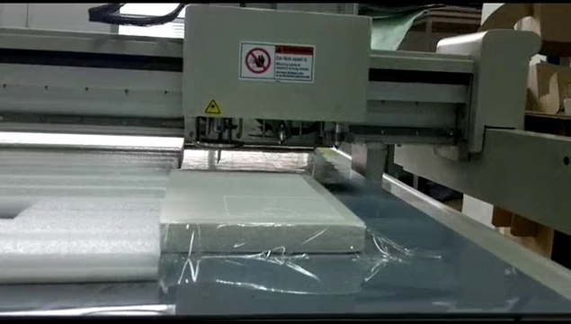 aokecut@163.com 27mm foam board forex cutter plotter cutting table machine
