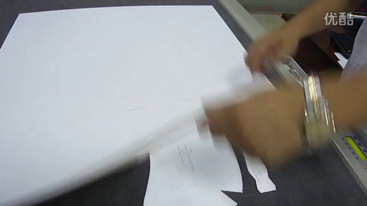 aokecut@163.com handbag clothing patterns grading cutting plotter machine