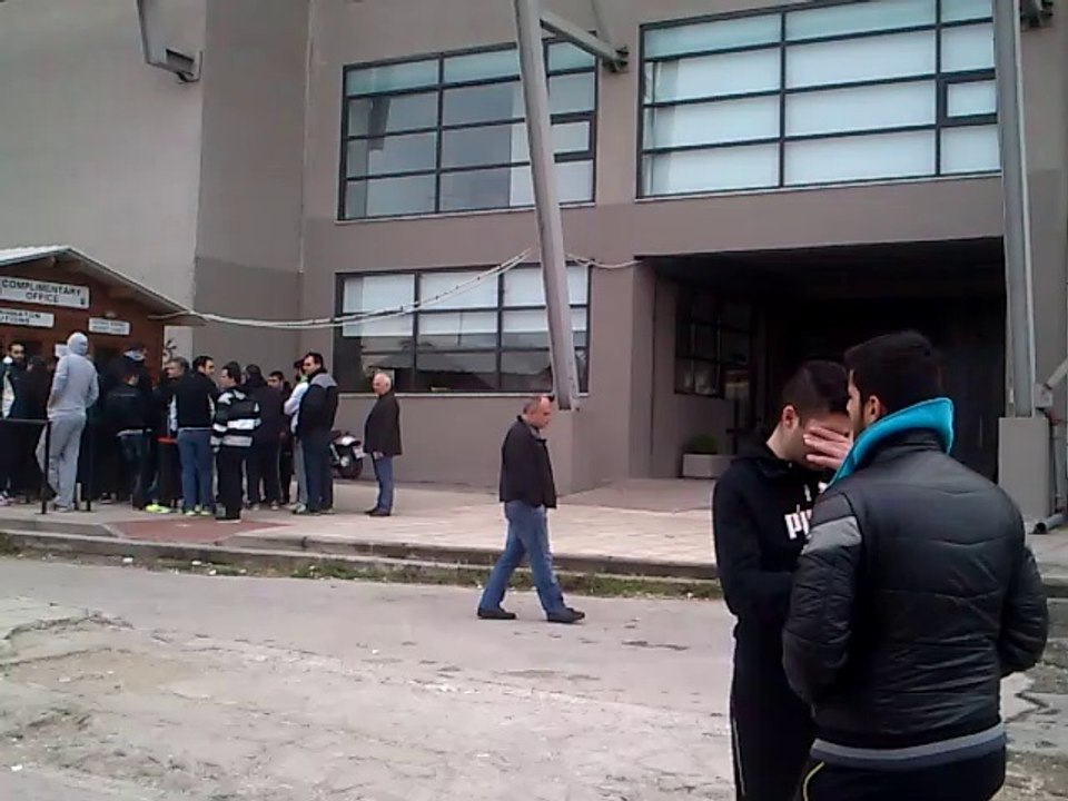 Ουρές για ένα εισιτήριο για τον ημιτελικό με Ολυμπιακό