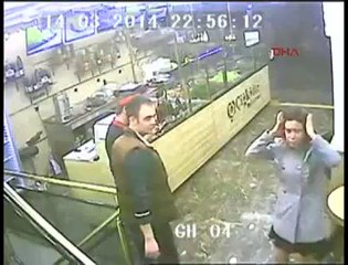 Suriyeli avukat çanta çaldı, güvenlik kamerasına yakalandı