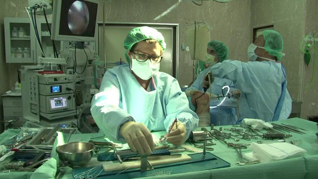 Un chirurgien portugais sauve les carrières des stars du foot