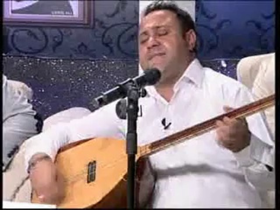 kamil oge sarı saçlı mavi gözlüm...mahsuni şerif