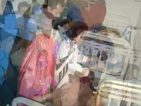 Chairman PRF Haleem Adil Sheikh visited DHQ Hospital Mithi on 08.03.2014