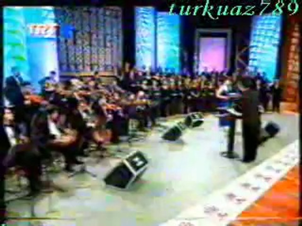 Melda KUYUCU KILIÇ-Aylar Geçiyor Sen Bana Hâlâ Geleceksin