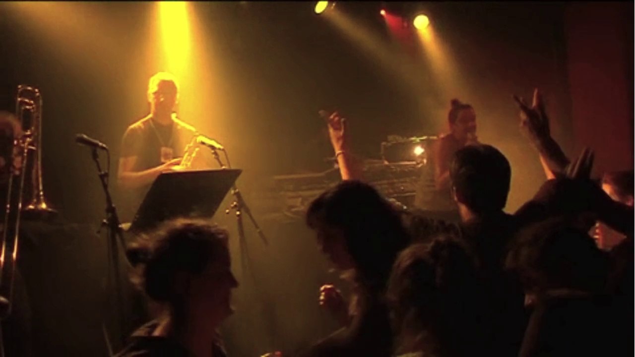 THE BLACKSTARLINERS - DUB CONNECTION (2011) @ Espace Vauban - BREST