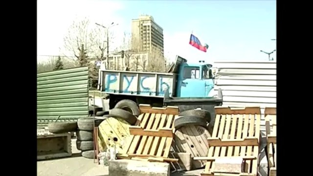 Des pro-russes en armes occupent des bâtiments officiels en Ukraine