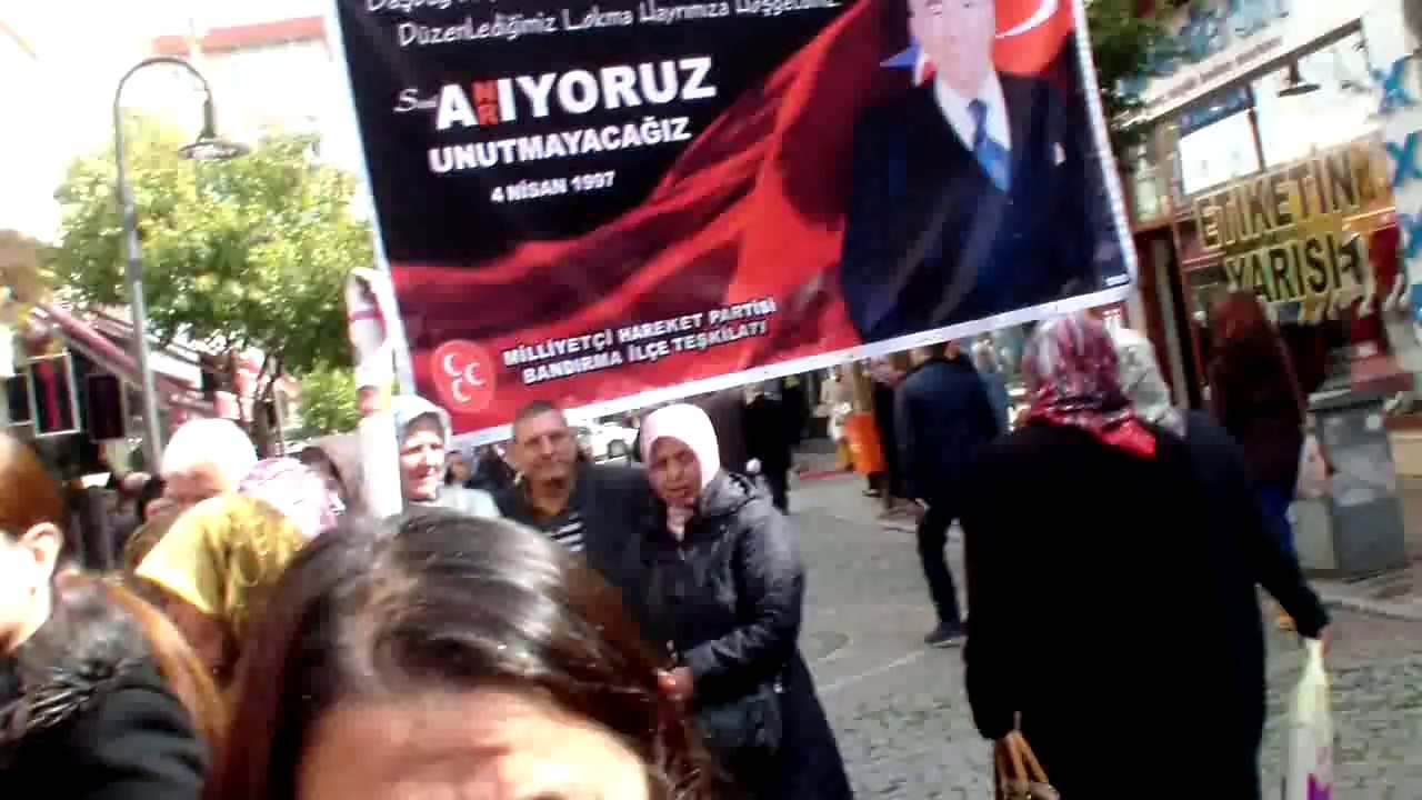 BANDIRMA MHP'DEN TÜRKEŞ ANISINA LOKMA HAYRI