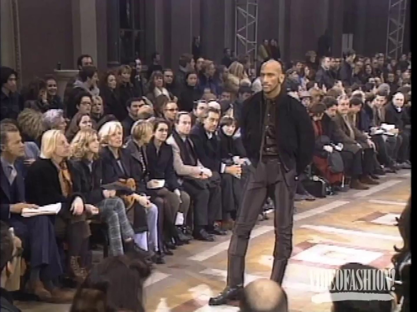 Jean Paul Gaultier Fall 1997 - Videofashion Vault - video Dailymotion