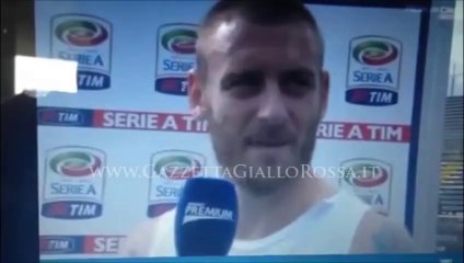 DE ROSSI: "LA MAGLIA LA TOLGO SOLO PER..."