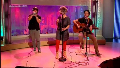 TV3 - Els Matins - Lali Rondalla interpreta "Poeta intergal·làctic"