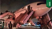 Saudi plane's landing gear fails