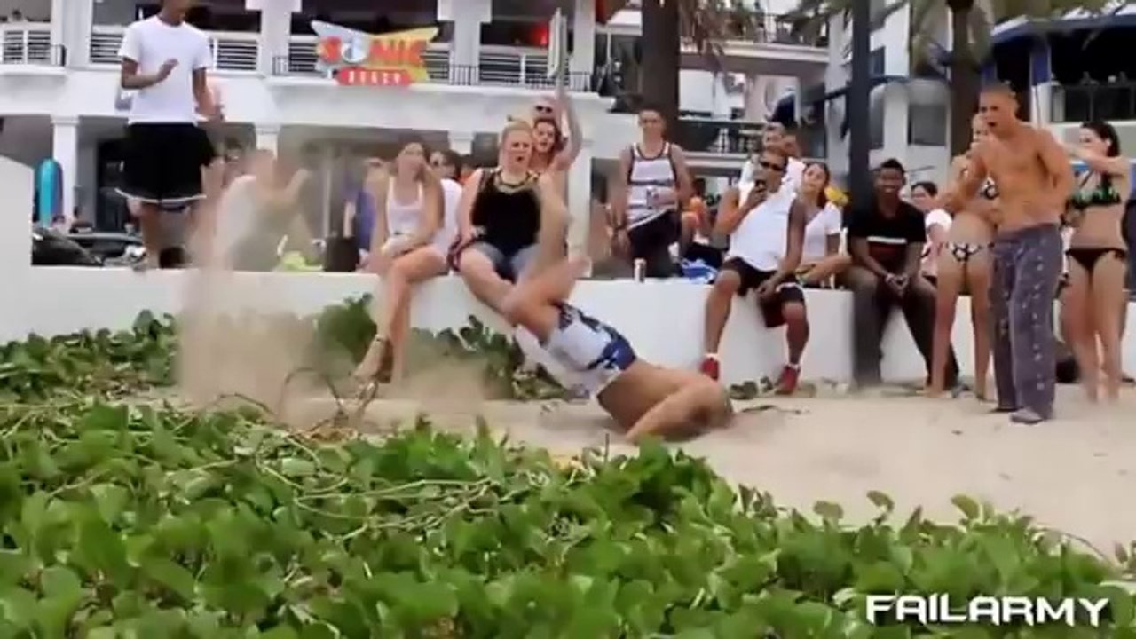 En Komik Videolar - Böyle sakarlıklar görmemişsinizdir