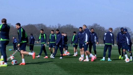 Tottenham - Sherwood nie les rumeurs de départ