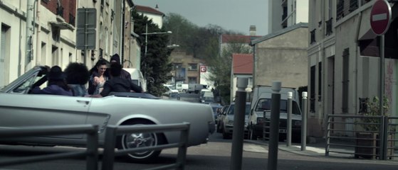 Plaza Francia - La Mano Encima