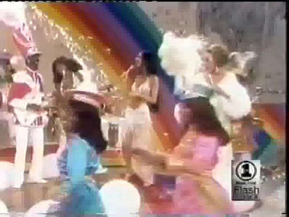 CHER, TINA TURNER & KATE SMITH - Beatles Medley (1975) (Cher Show)