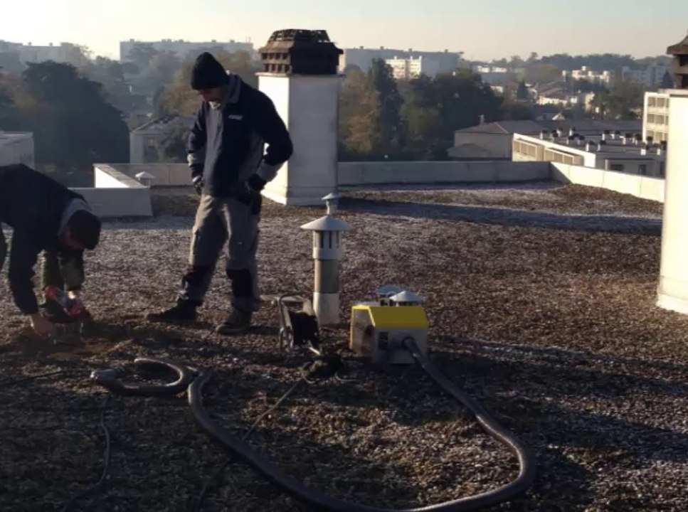 Infiltration d'eau de pluie et dégâts