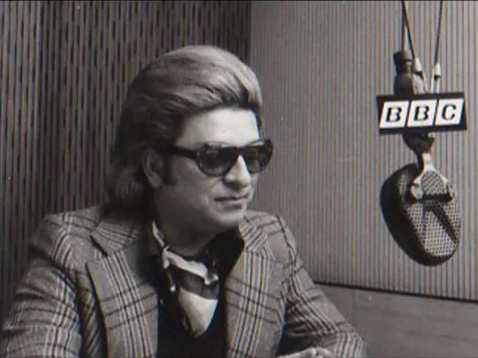 Zeki Muren - Gidecegim gurbet ele