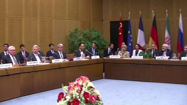 Irán y potencias occidentales reanudan negociaciones